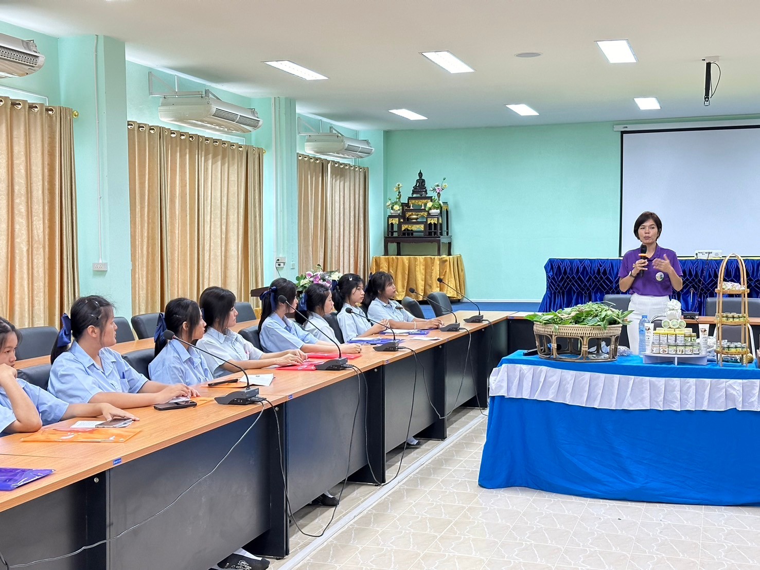 title - ส.ป.ก.ลำพูน จัดกิจกรรมอบรมเชิงปฏิบัติการภายใต้โครงการอนุรักษ์พันธุกรรมพืชอันเนื่องมาจากพระราชดำริฯ(อพ.สธ.)ในเขตปฏิรูปที่ดิน ประจำปี 2567